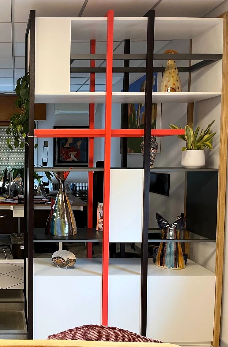Installed separator shelf: original photograph